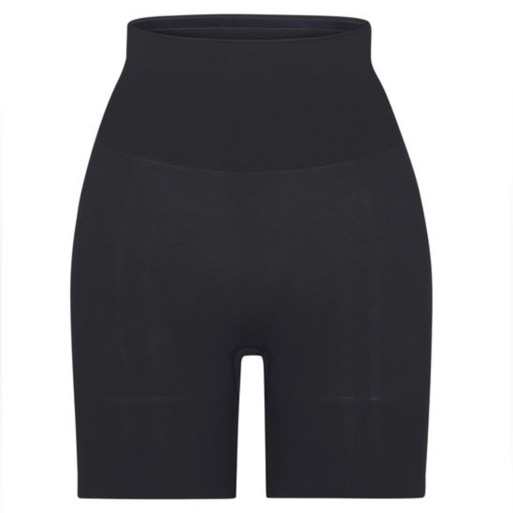 Skims Butt Enhancing Shaper Shorts